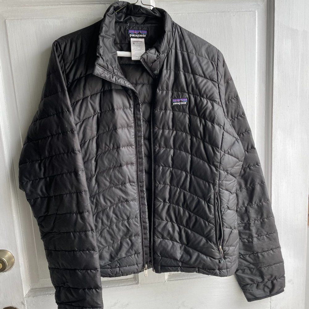 Patagonia Black lightweight Down jacket